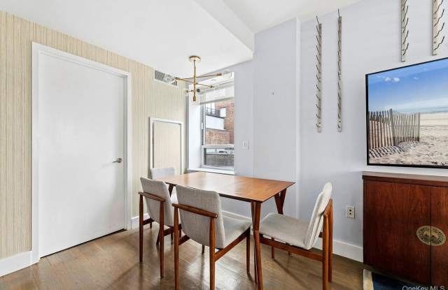 432 W 52ND Street Gallery 3