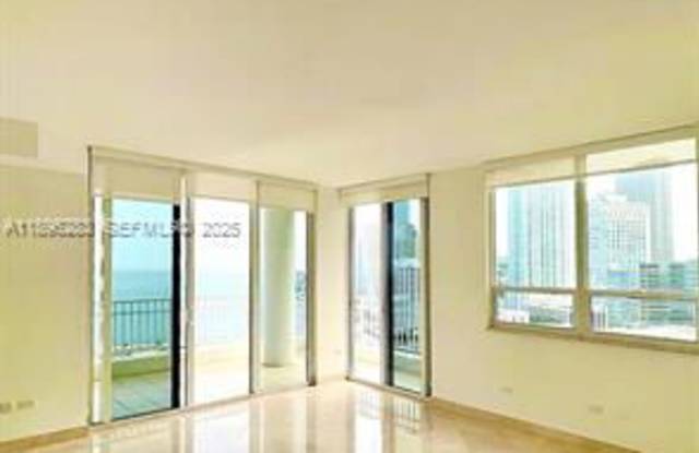 801 Brickell Key Boulevard Gallery 4