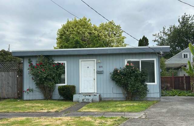 Charming 2-Bedroom Home with Recent Updates – Private  Affordable! photos photos