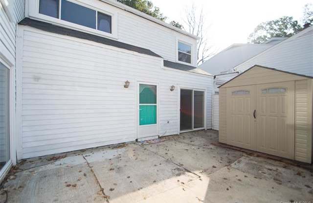 7153 Stonington Lane Gallery 2