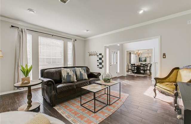 1041 Brownstone Drive Gallery 4