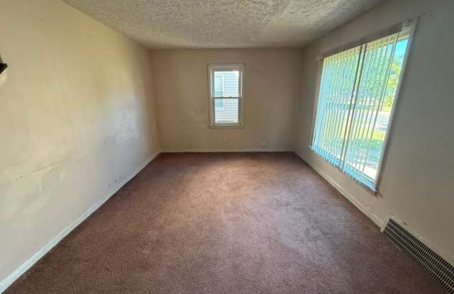 3-BED, 1 BATH BEAUTIFUL SINGLE- FAMILY HOME IN MAPLE HEIGHTS! photos photos 3-BED, 1 BATH BEAUTIFUL SINGLE- FAMILY HOME IN MAPLE HEIGHTS! photos photos