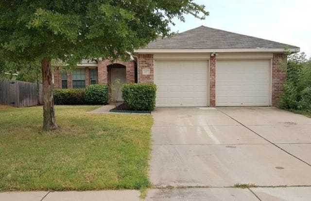 2827 Oak Crest Drive - 2827 Oak Crest Drive, Grand Prairie, TX 75052