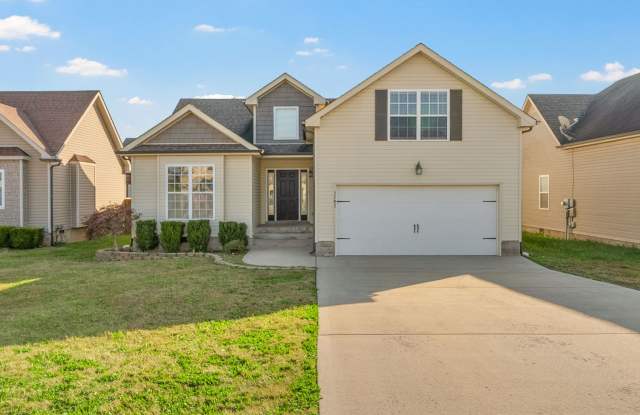 Pet Friendly Three Bedroom with Bonus! - 3783 Suiter Road, Clarksville, TN 37040