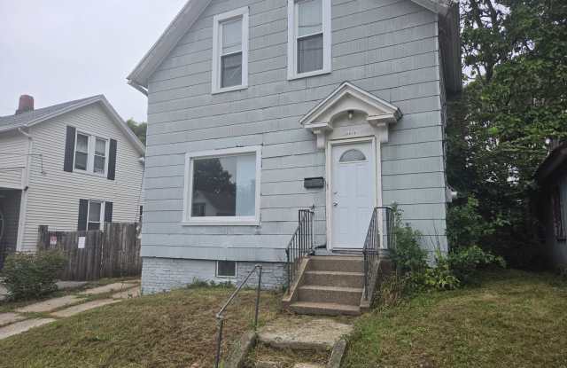 3-bedroom single family home west side Gallery 1