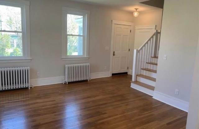 25 Champlin Street Gallery 4