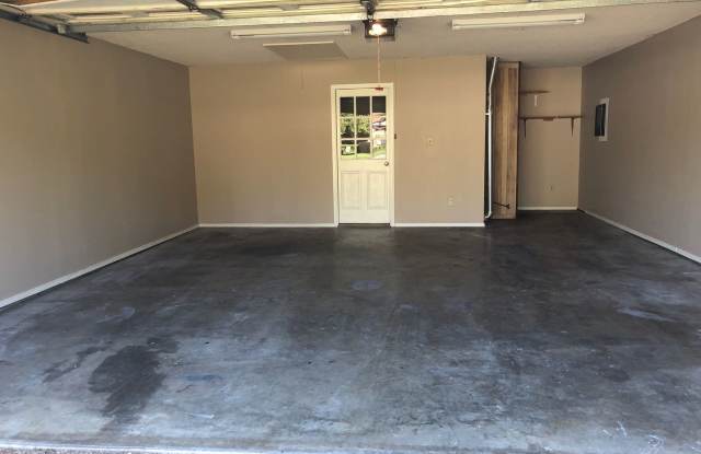 3001 SOUTH 99'TH Gallery 3