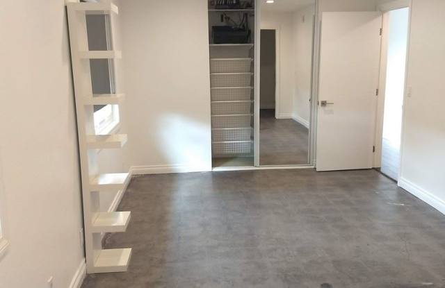 5801 Middlecoff Drive Gallery 4