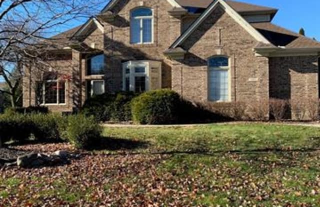 1903 BLUE GRASS Drive - 1903 Blue Grass Drive, Rochester Hills, MI 48306