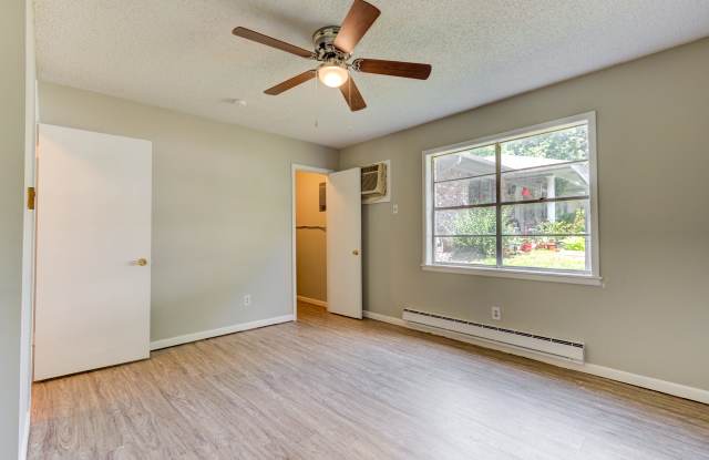 "The Grove" One & Two Bedroom Apartments Gallery 3