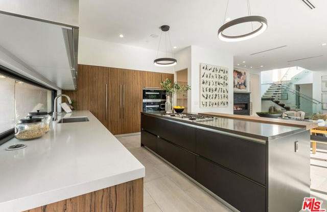 1621 North Fairfax Avenue photos photos