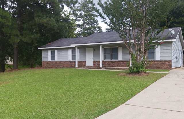 4 Bedroom 2 bathroom Home available to rent 09/22/25 photos photos