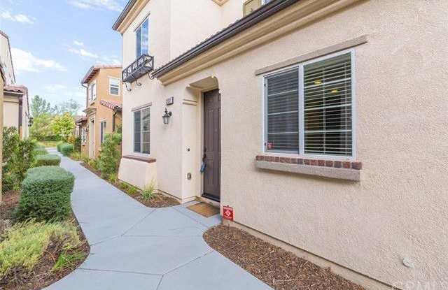 4 Bedroom Home in Murrieta in The Paseos. Available Now! Gallery 3