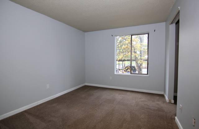701 SW 5th Ct B-206 Gallery 4