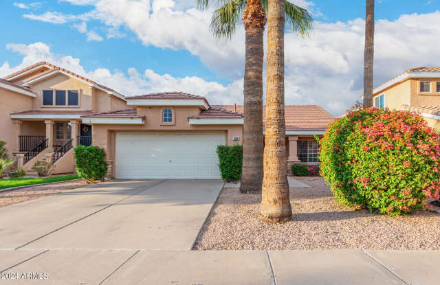 1000 W HUDSON Way - 1000 West Hudson Way, Gilbert, AZ 85233