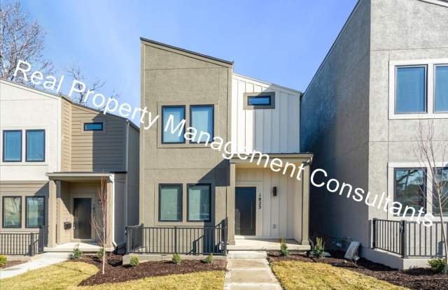 Downtown Kansas City Luxury Living 3 Bed 3.5 Bath home! Gallery 1