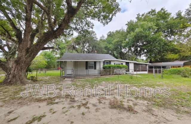 573 55th St E photos photos