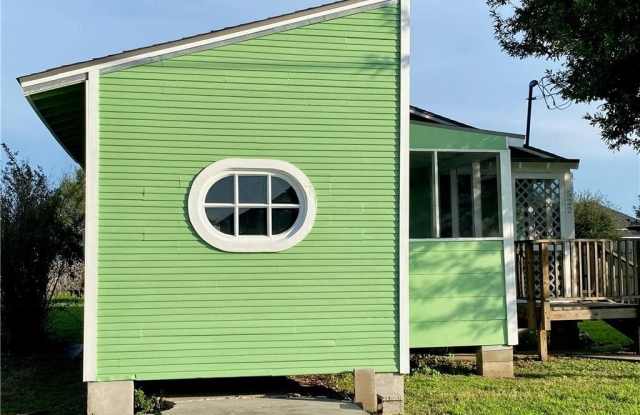 522 1st Street - 522 1st Street, Bayside, TX 78340 522 1st Street - 522 1st Street, Bayside, TX 78340