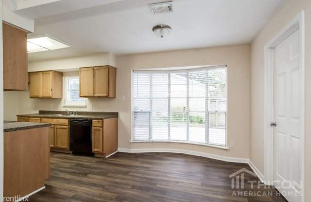 1707 Abbey Oak Drive Gallery 4
