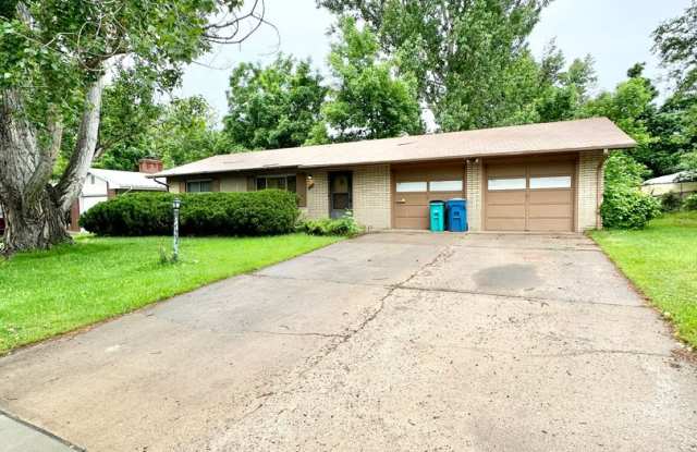 1041 Glenmoor Drive photos photos