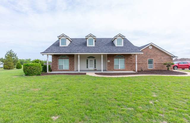 4 bedroom, 2 bath, 2 car garage! 1 acre photos photos