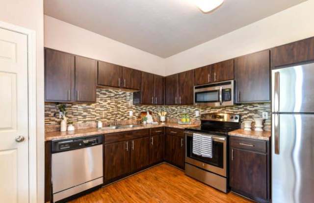 Retreat at Steeplechase - 11245 West Rd, Houston, TX 77065