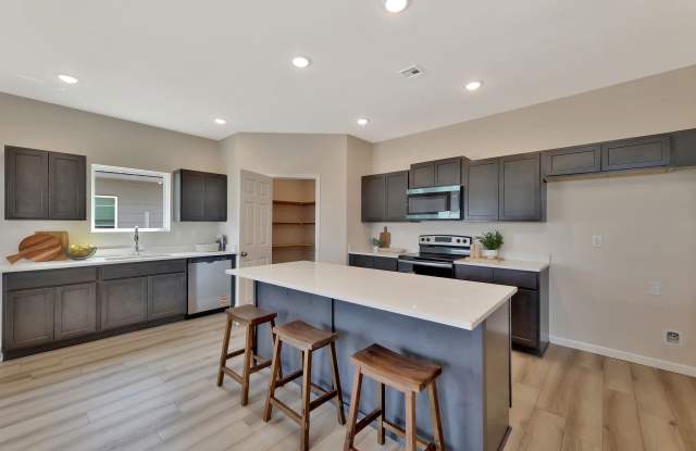 2427 South Wheatland Court Gallery 1
