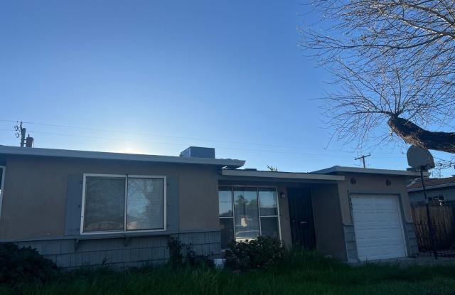 Beautiful House on 5845 69th St photos photos