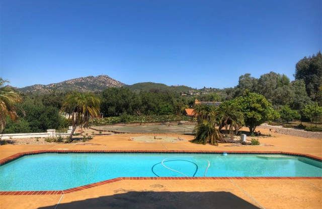 15855 Riparian Rd Gallery 3