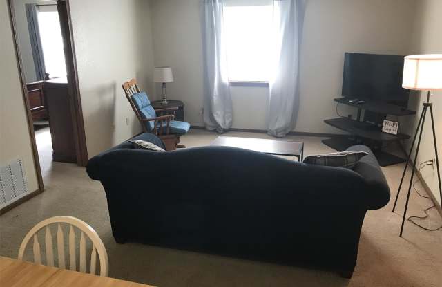 710 Deerbrook Circle - G - 710 Deerbrook Circle, Knob Noster, MO 65336