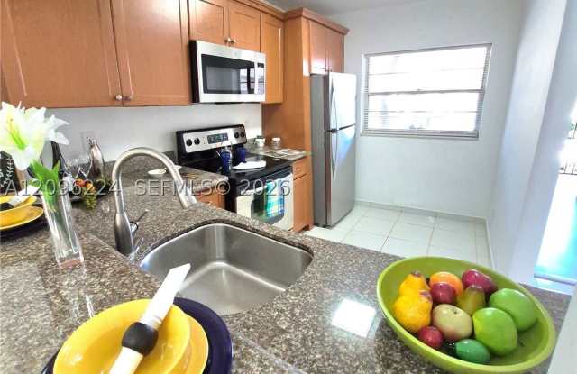 1931 Sabal Palm Dr Gallery 2