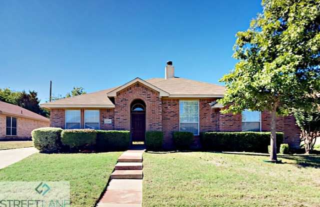 1249 Old Oak Drive - 1249 Old Oak Drive, Cedar Hill, TX 75104