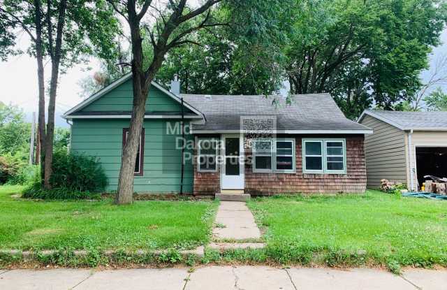 219 N Montana- 3 bedroom house with a fenced in back yard photos photos