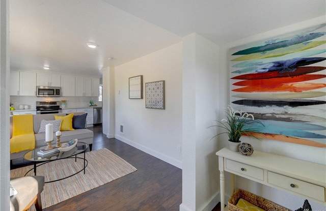 10052 4th Avenue SW Gallery 2