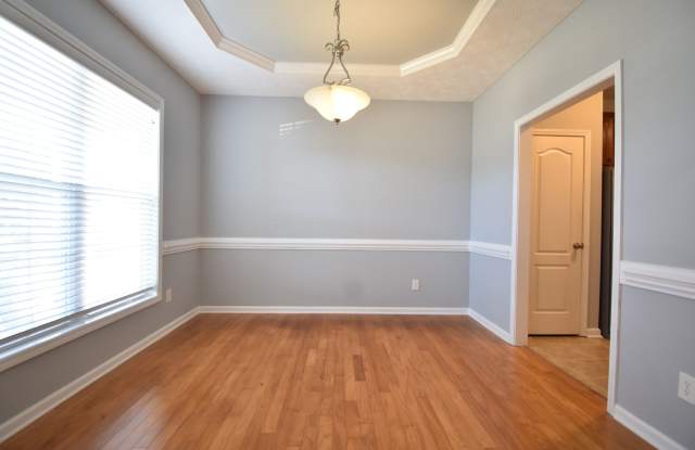 3 BEDROOM 2 BATHROOM - PETS CONSIDERED Gallery 4