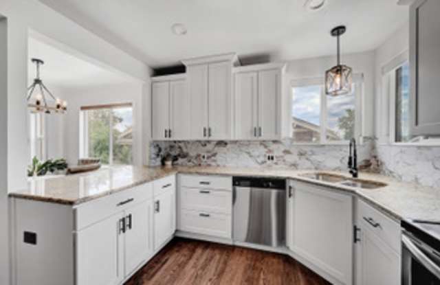 3143 Sheridan Boulevard photos photos