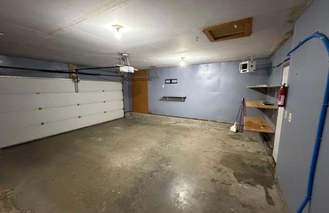 Spacious 3-Bed, 2-Bath Brandon Home with Finished Basement & 2-Stall Garage Gallery 4