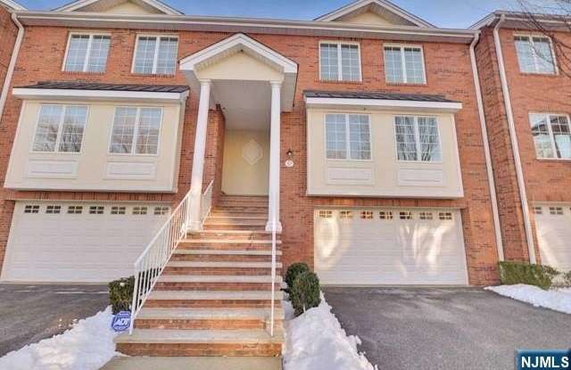 42 Skymark Court photos photos