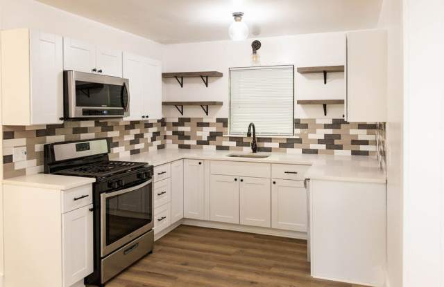 2321 Laverne Avenue Gallery 4