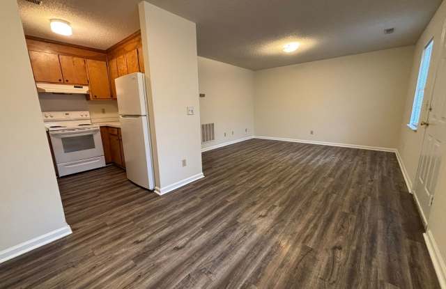 Ivy Court photos photos
