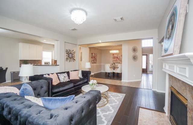 19207 Springerton Circle Gallery 3