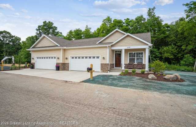 6195 Hilltop Court photos photos