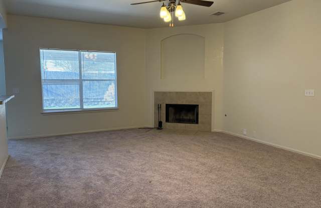 125 Camelia Parkway Gallery 2