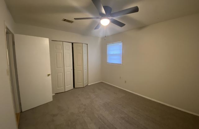 438 Alabama Avenue Gallery 4