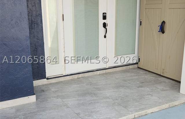 14307 SW 159th Ter Gallery 3