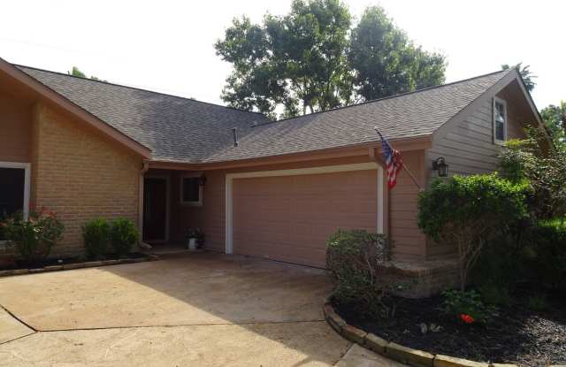7714 Muirfield Circle Gallery 2