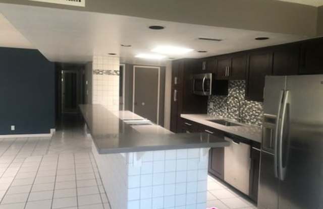 10008 N 31st St - 10008 North 31st Street, Phoenix, AZ 85028