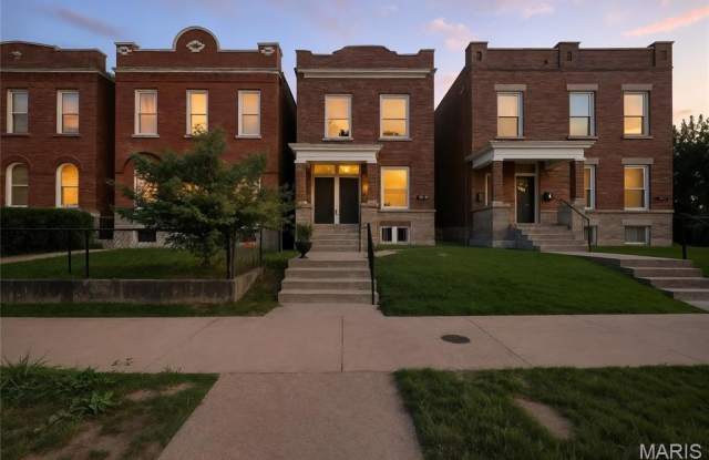 4363 Gibson Avenue photos photos