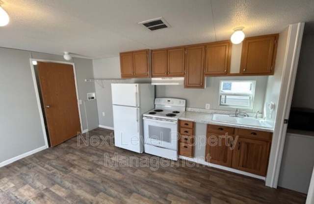 111 South Cedar Drive - 5 photos photos