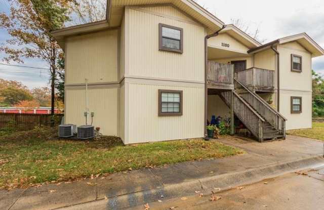 8815 Woodbine Drive Gallery 4